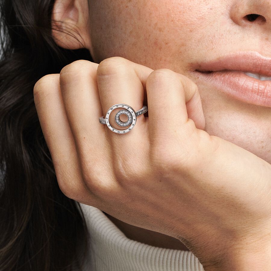 Anillo Pandora Signature Logo Círculos Pavé